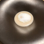 テアトロ ディ マッサ - 手亡豆のスープ。すごくこっくりとして豆らしい美味しさ。