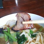 華香亭本店 - バンメンの焼豚