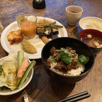 春秋ユラリ 恵比寿 - 