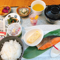 MIDO RESTAURANT PIC NIKA - 