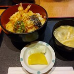 庄や - 【2020.10.6(火)】日替わりワンコイン丼(天丼)500円