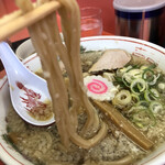 Oomura Shiten - 麺が太い。飢えた若者もきっと満足。