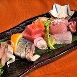 Osakana Dining Kiraku - 五種刺身拼盤