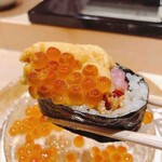 鮨 一 - 巻物に雲丹とイクラ２