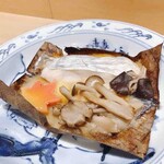 鮨 一 - 太刀魚の朴歯焼き