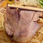 魁 肉盛りつけ麺 六代目 けいすけ - 