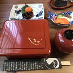 うなぎ亭 友栄 - お重全体