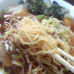 三栄軒 - 麺はこんな感じ