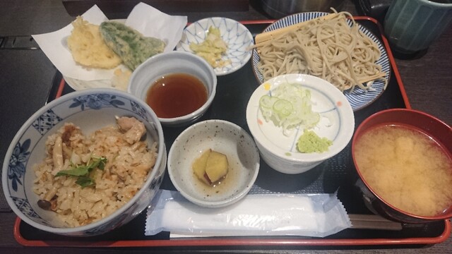 Washoku Teuchisoba Shunnokahori 溜池山王 霞之關 蕎麥麵 食べログ 繁體中文