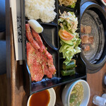 炭火焼肉やまと - 