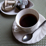 海猫軒 - 食後のコーヒー。他に紅茶、オレンジジュースが選べるそうです。