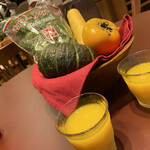 山本のハンバーグ - 前菜のジュース