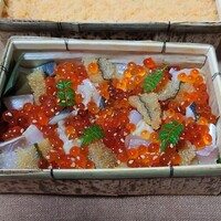 鮨 はしもと - スプーンで食べる新ばらちらし