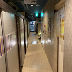 ABURI - 店の廊下