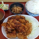 かあちゃん - チキンカツ定食(500円)