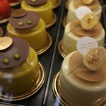 マテリエル - ケーキショーケース