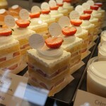 マテリエル - ケーキショーケース