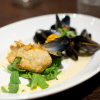 Focacceria la Brianza - モンサンミッシェルのムール貝 生シラスフリッテッレにカラスミをかけて