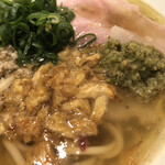 Japanese Soba Noodles 蔦 - タプナード、揚げネギ