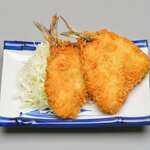 Specialty handmade fried mackerel (2 fish)