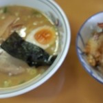 ラーメン家 三八 - シャモロックラーメンと天丼