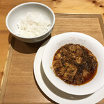 一碗水 - 麻婆豆腐 煲飯(麻婆豆腐とジャスミンライス)
