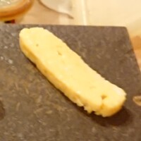 鮨 逸喜優 - 玉子：甘く舌当たりの良い
