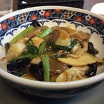 ダイニングスペース 2002 ダオ - 五目餡かけ焼きそば