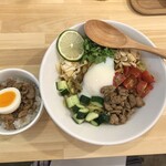 チリトマ ラーメン THANK - プーケット(まぜそば)+ルーロー飯