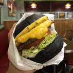 エーエス クラシックス ダイナー - 【10月のMonthly Burger】 『パンプキンチーズクリームバーガー¥1700』