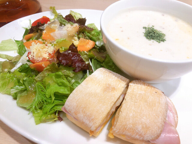 三省堂書店ブックス カフェ タカシマヤゲートタワーモール店 名鉄名古屋 カフェ 喫茶 その他 食べログ