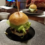 酒肴 新屋敷 - アジフライバーガー