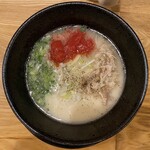 人情麺家 牛骨王 - 牛骨塩トマトラーメン  750円