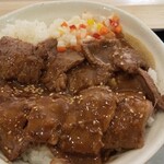 松屋 - ステーキ丼 ガーリックソース 750円