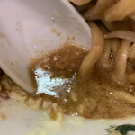 自家製麺 まさき - 【2020.9.29】丼下のタレ。