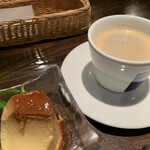 2020/8/21  コーヒーとプリン。2口食べちゃったm(_ _)m