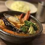 アジアンスープカリー べす - ・シーフードカレー（海老スープ）
            ＋揚げブロッコリー 辛さ７