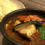アジアンスープカリー べす - ・豚煮カレー（オリジナルスープ）辛さ７