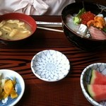 Nihon Ryouri Sampei - 海鮮丼　900円