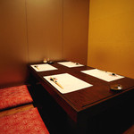 北新地 うえはら - 掘りごたつ