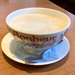 シェ・アンドレ・ドゥ・サクレクール - カフェ・オ・レ（ボウル）¥500