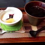 Tasu Ke - デザートのコーヒー&杏仁豆腐