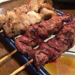 Yakitori Jiraiya - 大ぶりなお肉たち～　レバー・もも