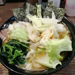 中盛ラーメン  ８５０円  レタスはTwitterフォローサービス。