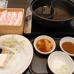 しゃぶ葉 - ランチ・豚バラコース(白だし＋本格すき鍋)　￥1,199