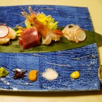 厨翠山   - お造り＝牡丹海老、本鮪など