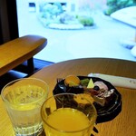 厨翠山   - ラウンジでティータイム