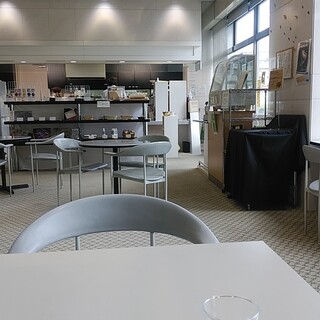 カフェラウンジ フィールド_2