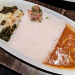 カマル - バターチキンカレー＆ほうれん草カレー Ｓ