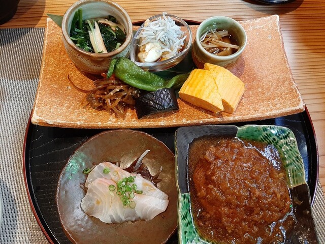 旬の魚と四季の日本酒 福島鈴庵 新福島 割烹 小料理 ネット予約可 食べログ 旬の魚と四季の日本酒 福島鈴庵 新福島 割烹 小料理 ネット予約可 食べログ